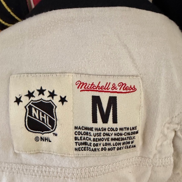 Vintage Chicago Blackhawks Mitchell & Ness authentic NHL hockey jersey. - Picture 5 of 5